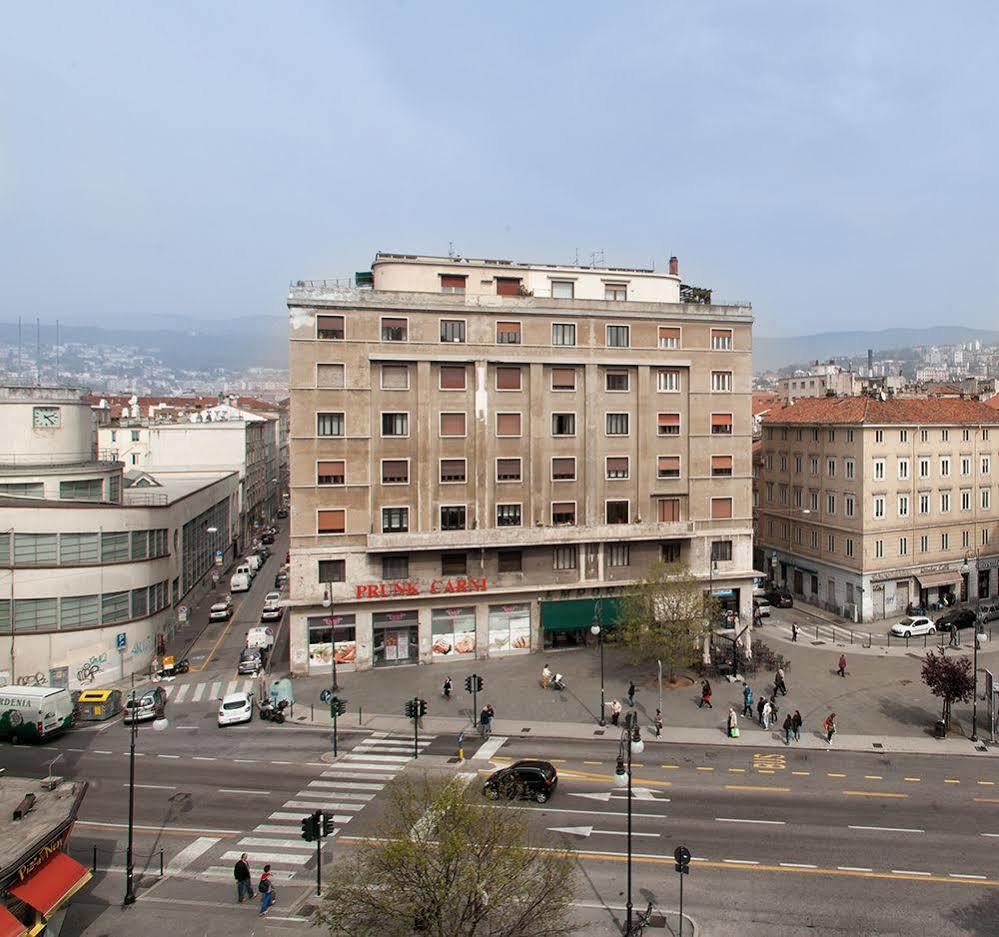 Zenzero & Cannella Boutique Rooms Trieste Exteriör bild